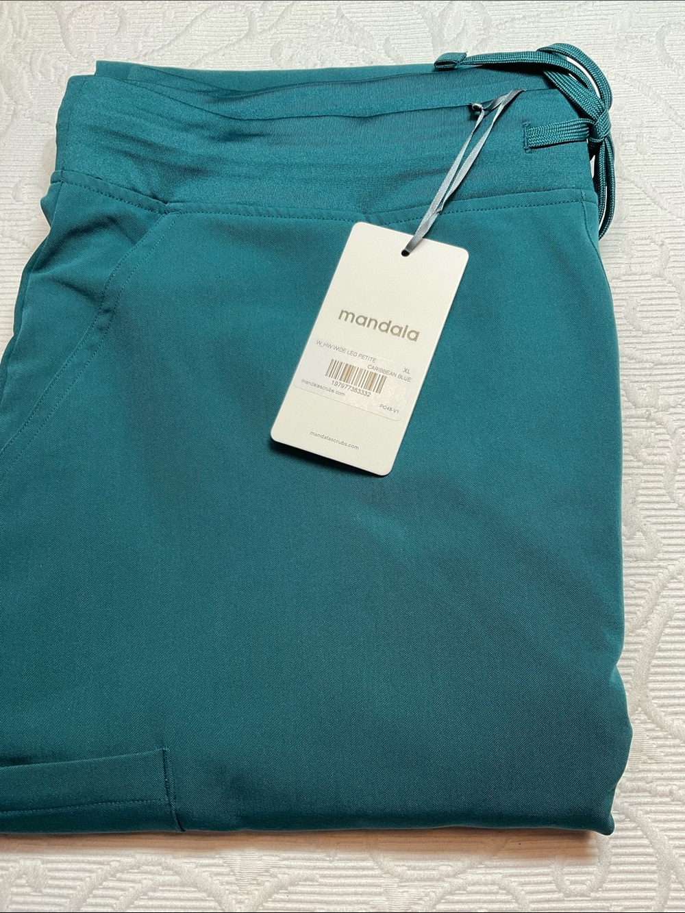 Mandala Wide Leg Petite Scrub Pants - Caribbean Blue. XL. NWT